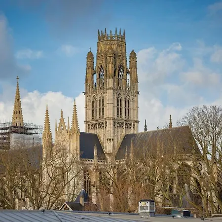 Armand Superbe F4 Centre Vue Incroyable ! شقة